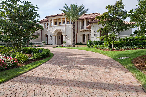 Ives Estates, FL Driveway Pavers Company