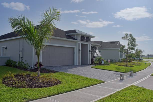 Ives Estates, FL Driveway Pavers Company
